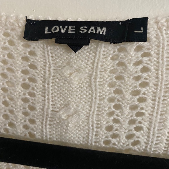 Love Same Fringe Sweater Size Large - Picture 4 of 6